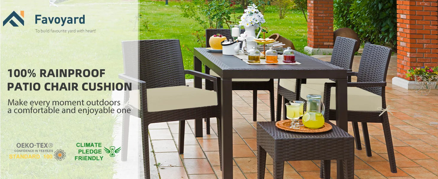 Outdoor patio set with rainproof chair cushions Favoyard