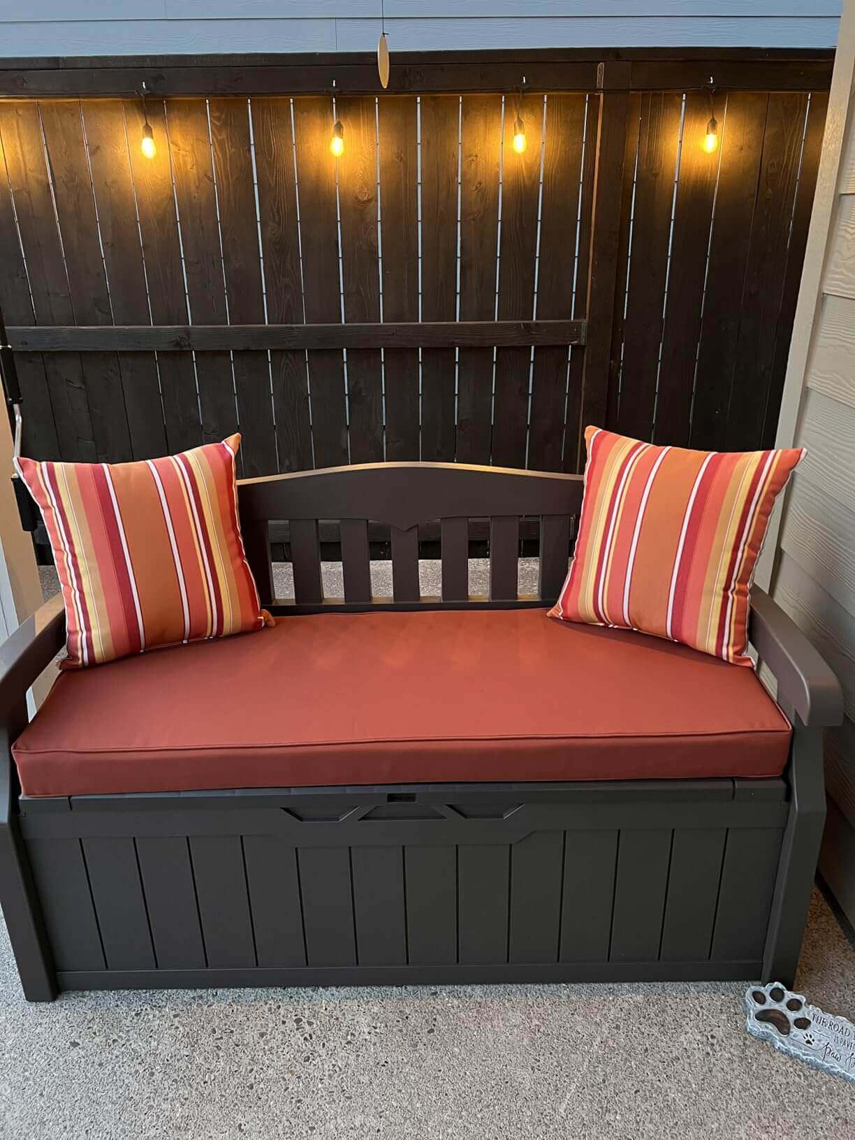 Red Outdoor bench cushion Favoyard