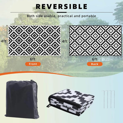 Reversible patterned Favoyard rugs with packaging and dimensions displayed.