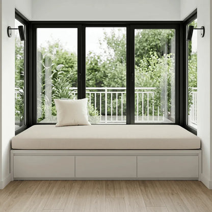 Window seat with a cushion and pillow of Favoyard
